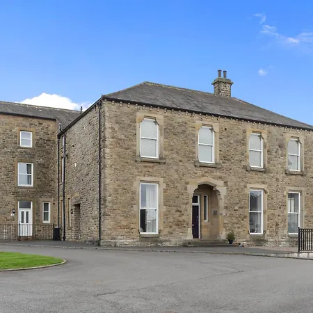 Cosy & Spacious 2br Flat Free Parking Apartman Workington